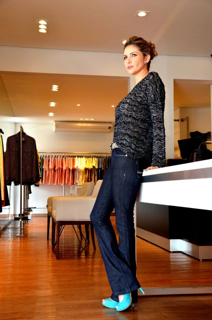Look M.Officer - Sapatos Schutz - Make e Cabelo Sil - Fotos Antônio Filho - Acessórios Léo